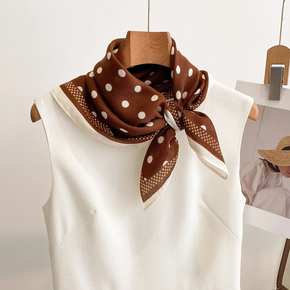 Luxury Polka Dot Printed Squar - مراجعة Scarf Silk Square وسعره