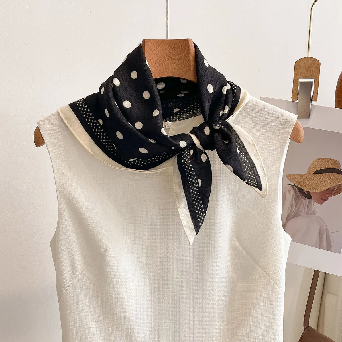 Luxury Polka Dot Printed Squar - مراجعة Scarf Silk Square وسعره