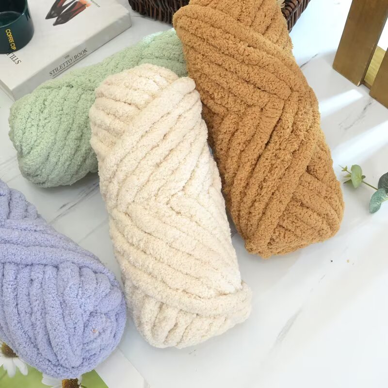 Cat Tail Yarn, Extra Thick Ice - مراجعة Woven Scarf Blanket وسعره