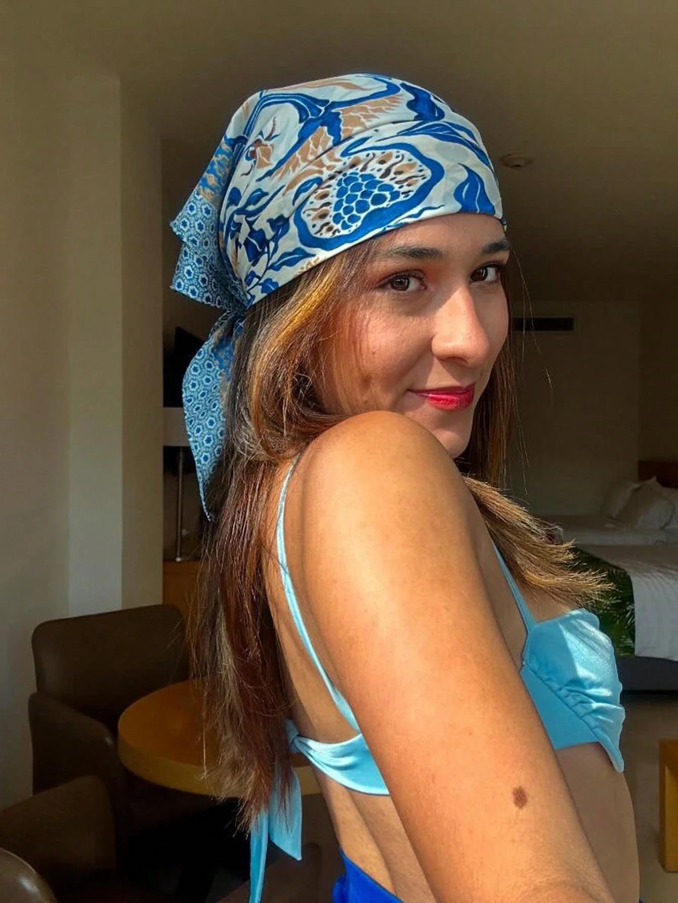 Luxury Brand Bohemia Print Squ - مراجعة Silk Neck Scarf وسعره