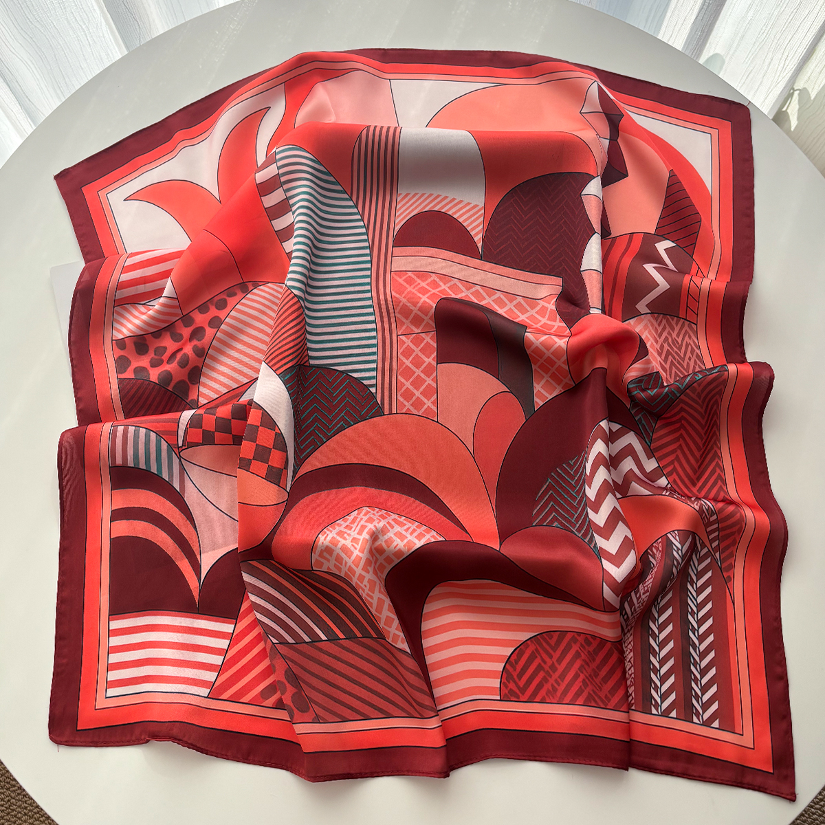 Luxury Square Scarf For Women  - مراجعة Scarf Silk Square وسعره