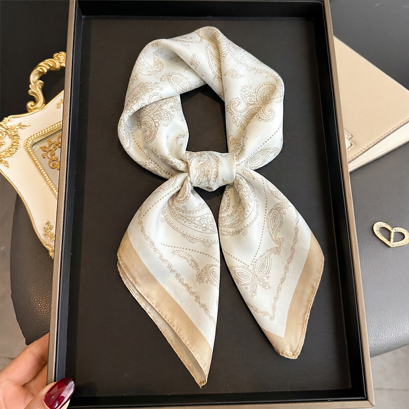 Vintage Beige Paisley Print Sq - مراجعة Scarf Silk Square وسعره