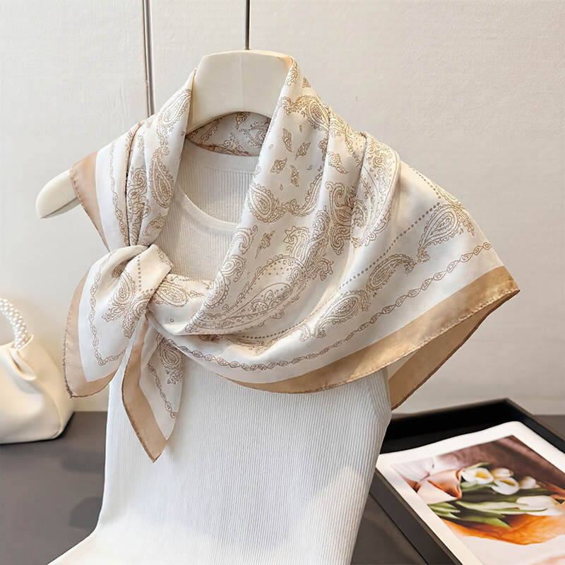 Vintage Beige Paisley Print Sq - مراجعة Scarf Silk Square وسعره