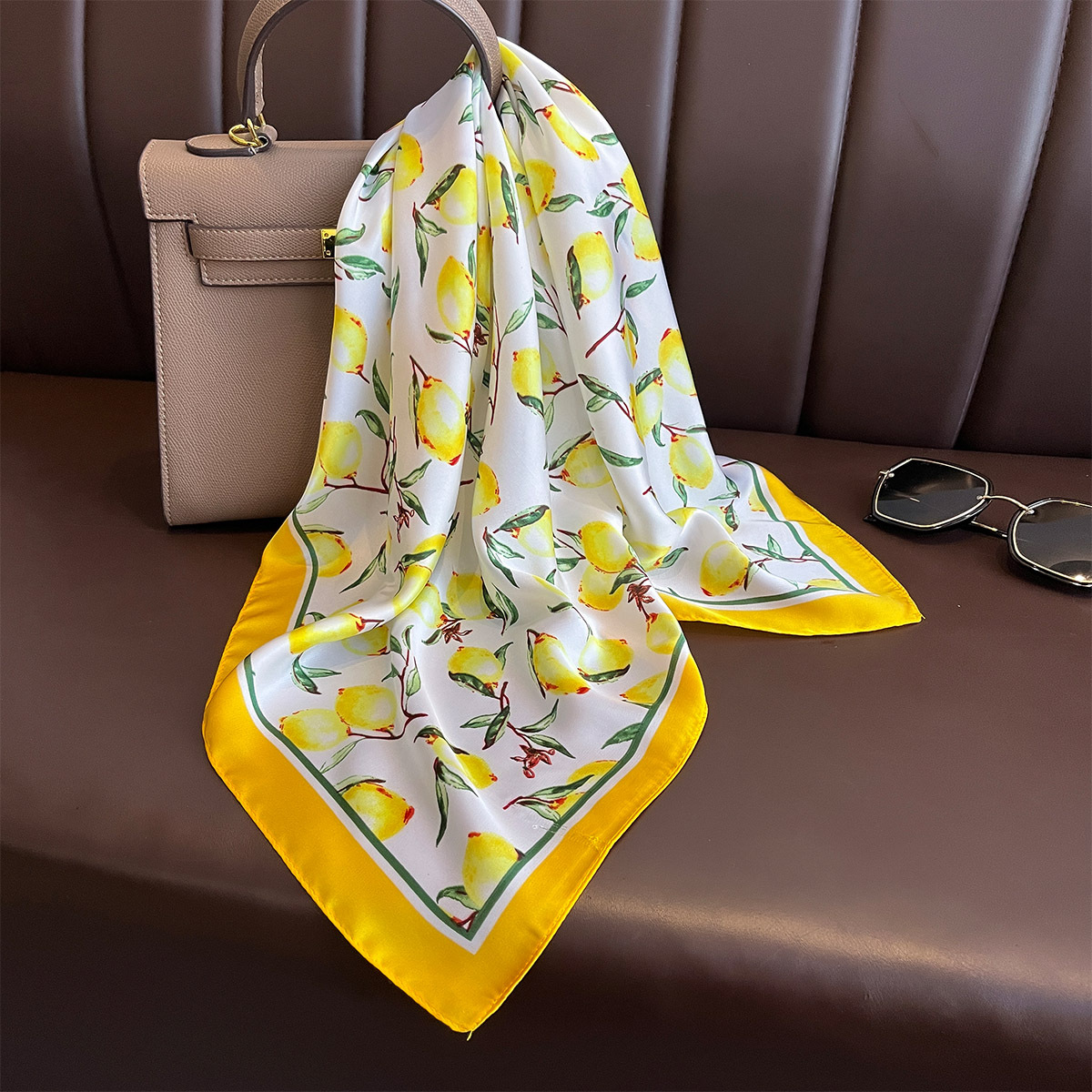 2025 New Yellow Lemon Print Sq - مراجعة Scarf Silk Square وسعره
