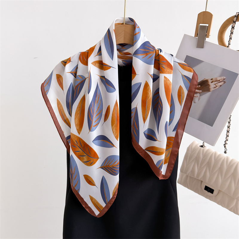 Luxury Brand Print 70cm Square - مراجعة Face Scarf Mask وسعره
